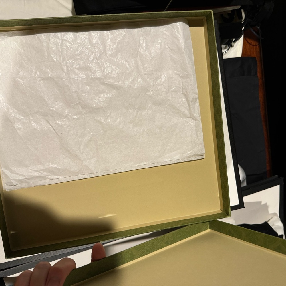 Gucci gift box - Picture 5 of 7